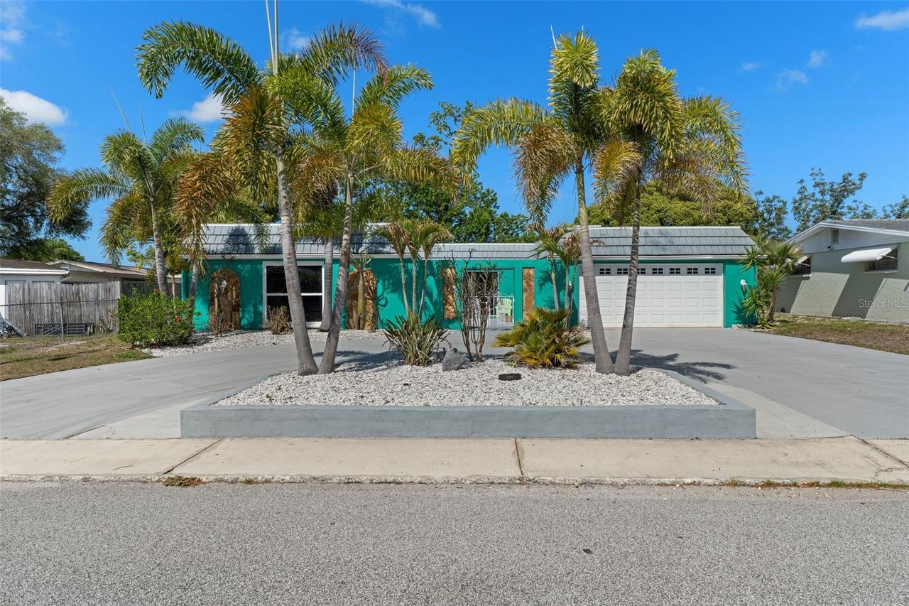 3345 Blue Bird Dr., Holiday, FL 34690