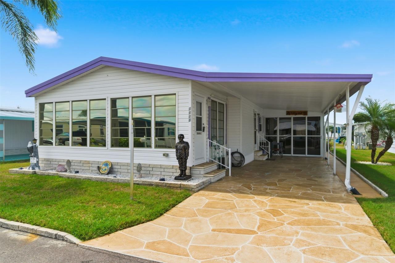 2101 Kona Dr, Holiday, FL 34691