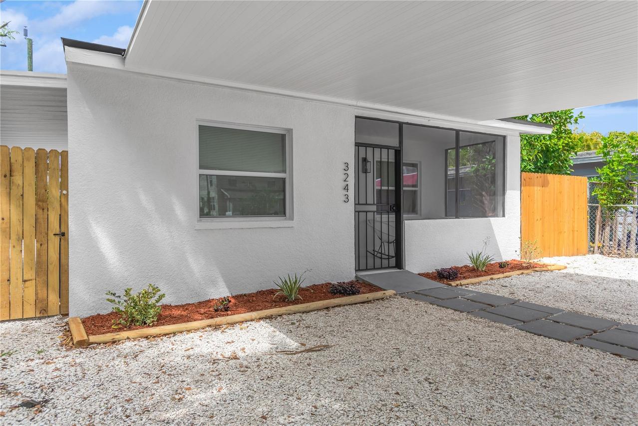 3243 6th Ave., St Petersburg, FL 33712