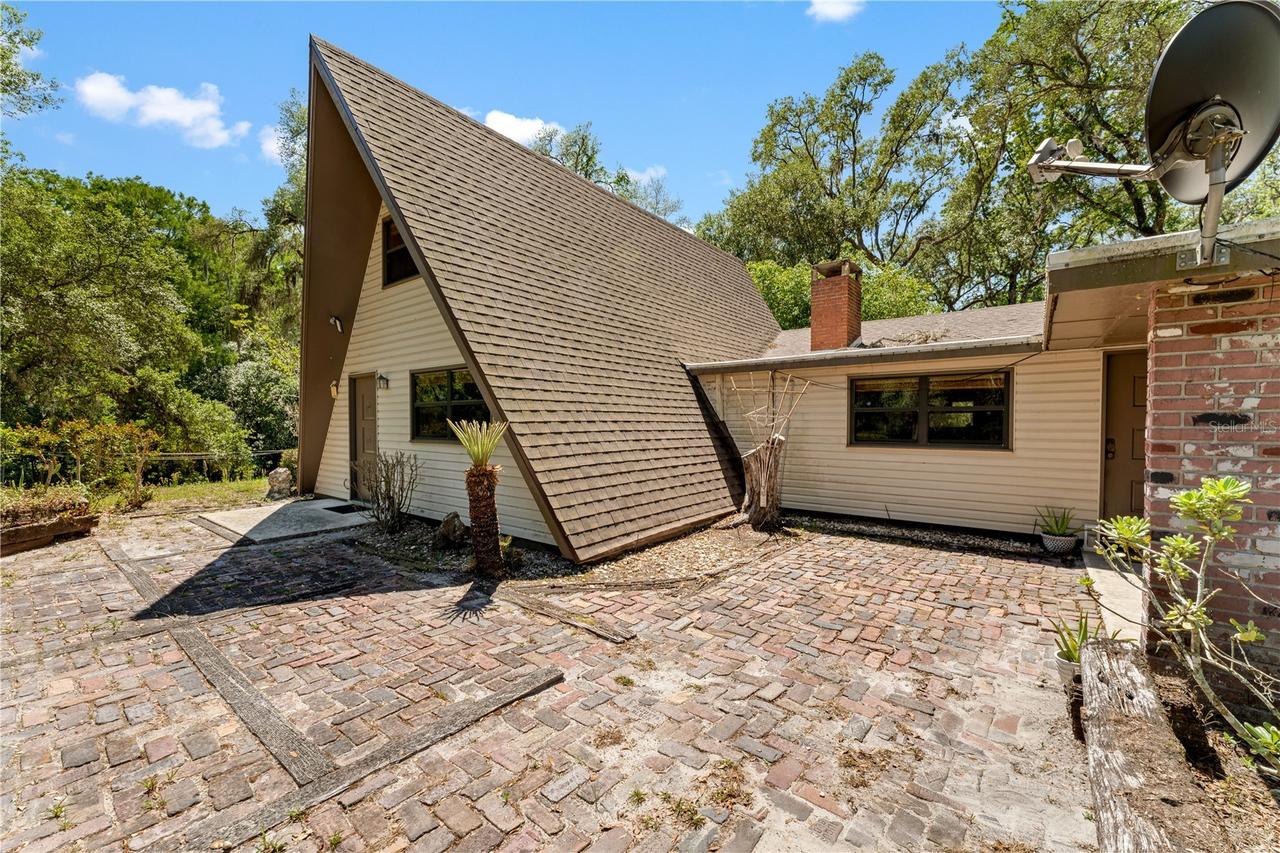 3166 Turtle St., Dade City, FL 33523