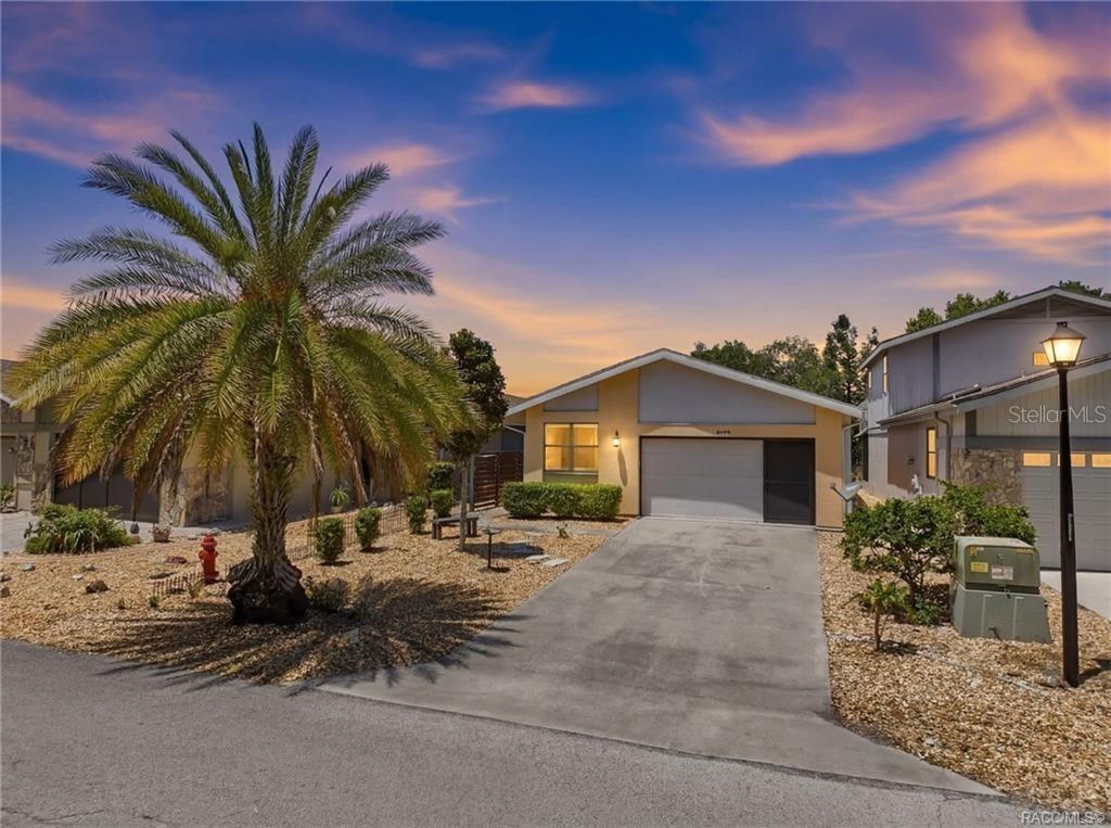5198 S Riverview Cir., Homosassa, FL 34448
