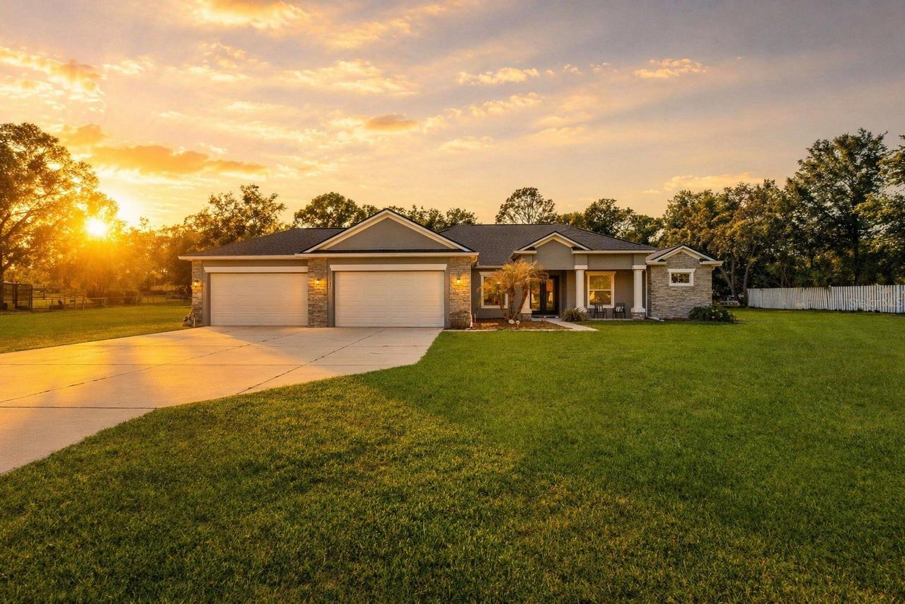 2111 Maximilian Ave., Spring Hill, FL 34609