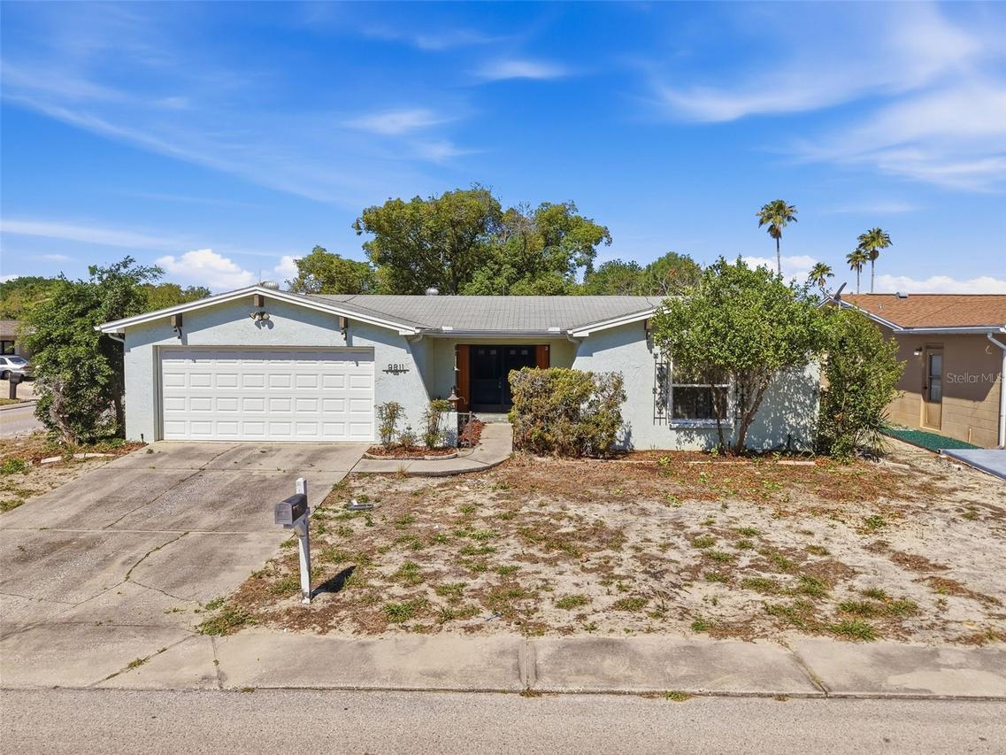 9811 Woodstock Ln., Port Richey, FL 34668