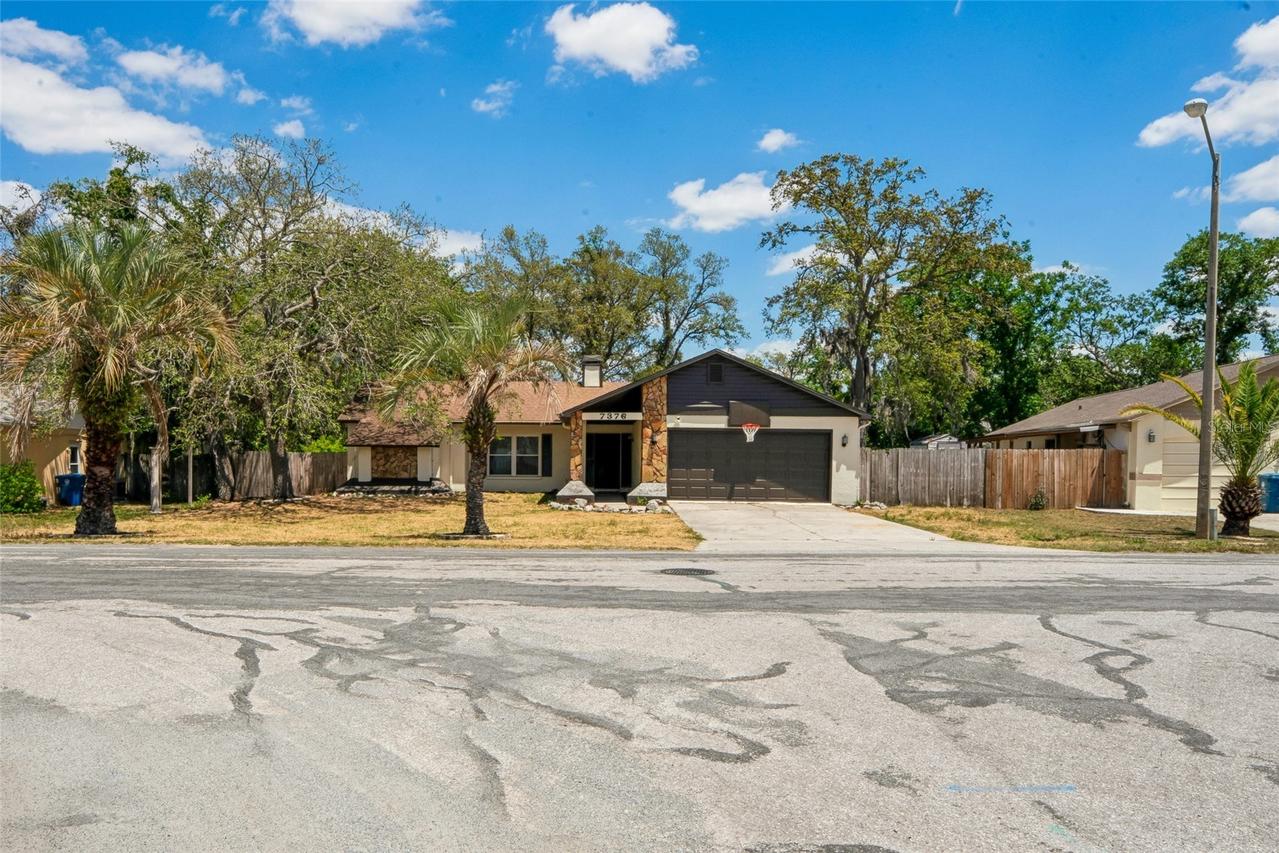 7376 Philatelic Dr., Spring Hill, FL 34606