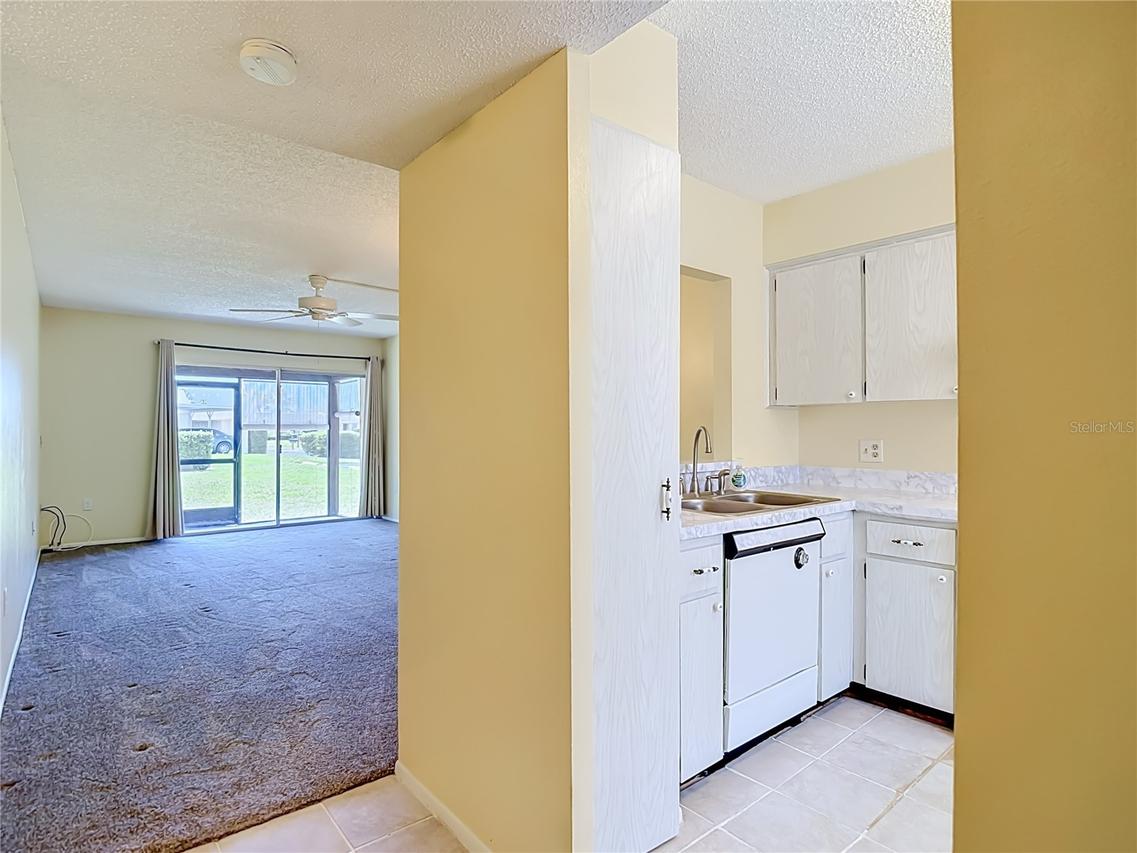 11132 Pembridge Ct. #6, Port Richey, FL 34668