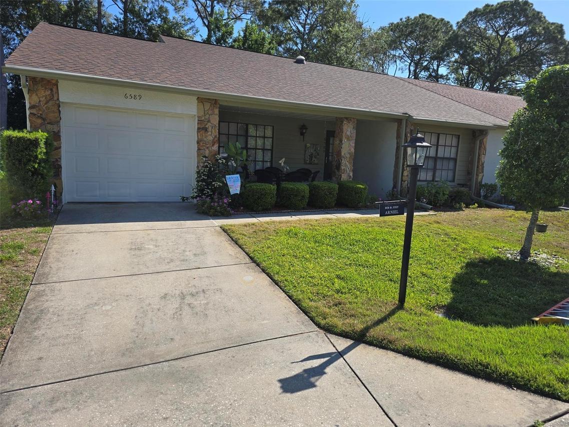 6589 Brambleleaf Dr., Spring Hill, FL 34606