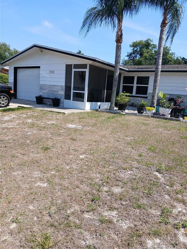 5550 Front Dr., Holiday, FL 34690