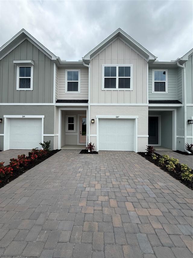 1247 Pineywood Field Dr., Davenport, FL 33837