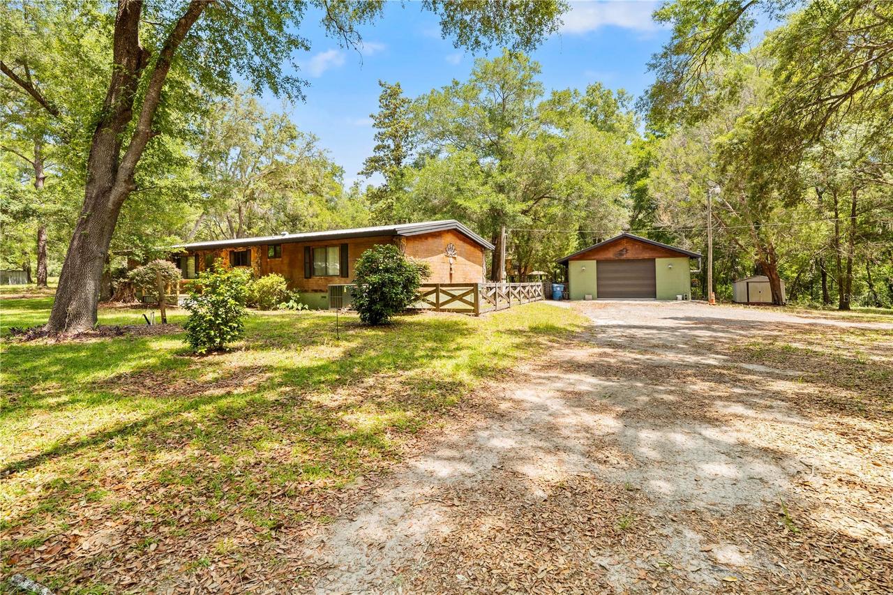 27137 Lambeth Rd., Brooksville, FL 34602