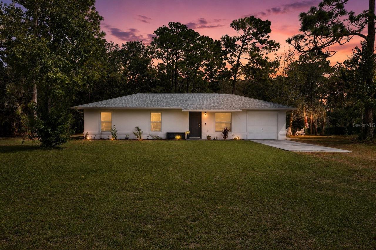 2133 S Colonial Ave., Homosassa, FL 34448
