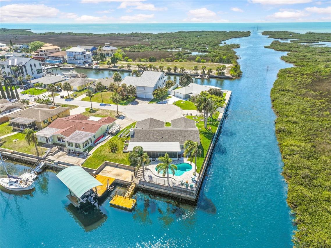15722 Donzi Dr., Hudson, FL 34667