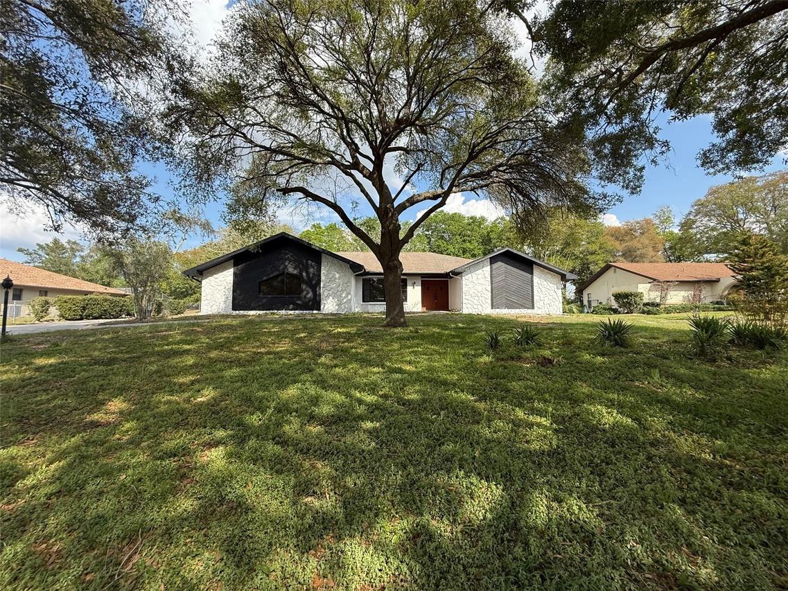 5312 Suwannee Rd., Weeki Wachee, FL 34607