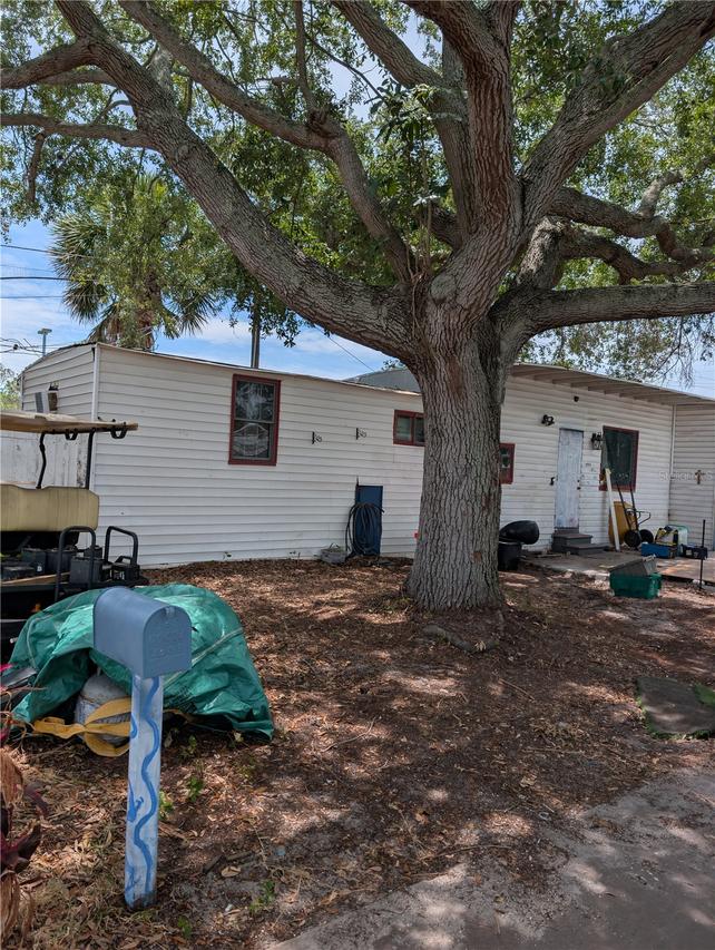 2561 Bermuda St., Clearwater, FL 33763