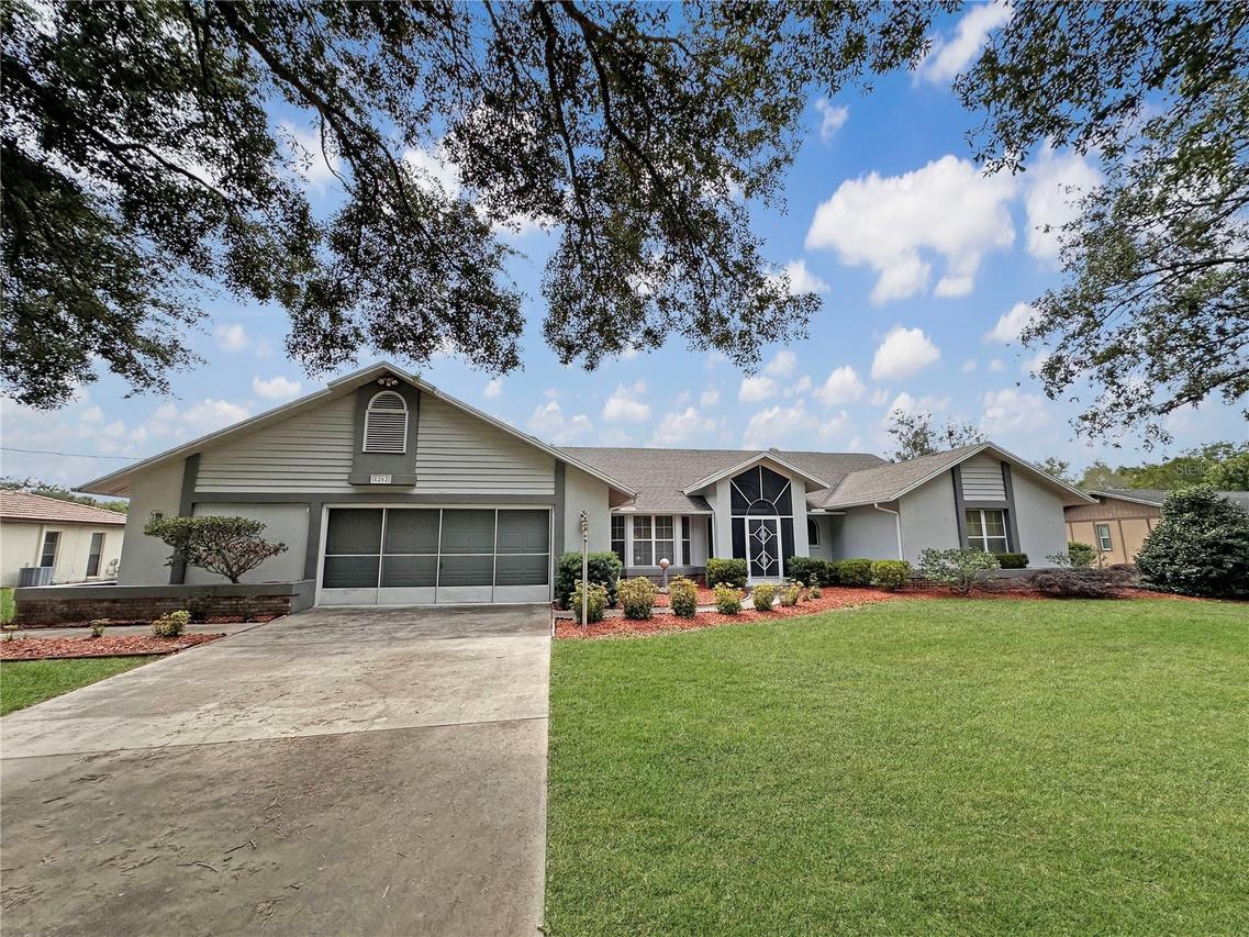 8262 Delaware Dr., Weeki Wachee, FL 34607