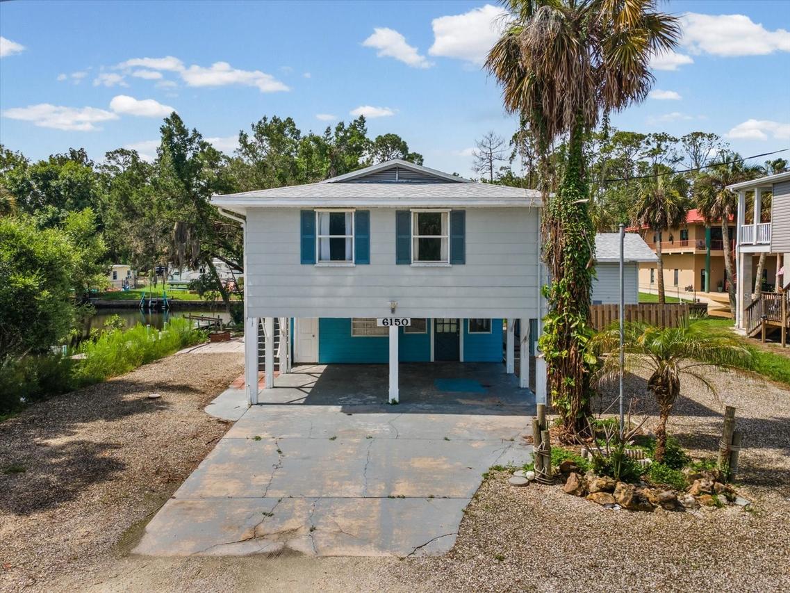 6150 Island Dr., Weeki Wachee, FL 34607