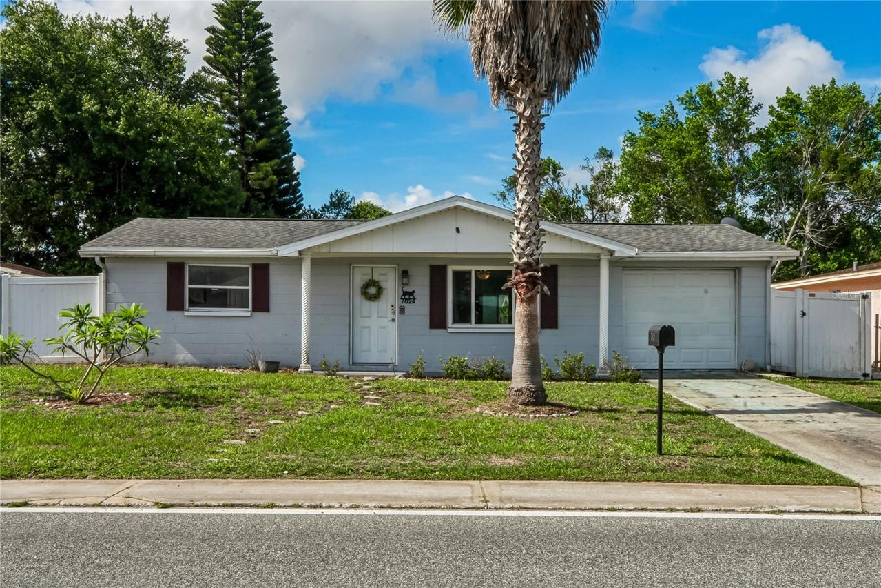 7024 Fox Hollow Dr., Port Richey, FL 34668