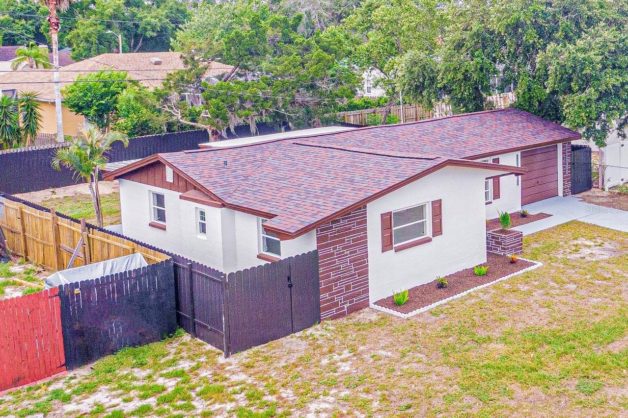 3720 Beacon Square Dr., Holiday, FL 34691