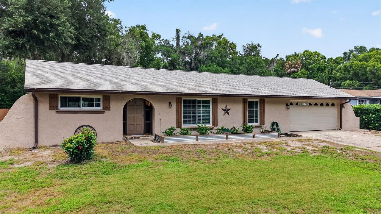 1915 Spring Lake Rd., Fruitland Park, FL 34731