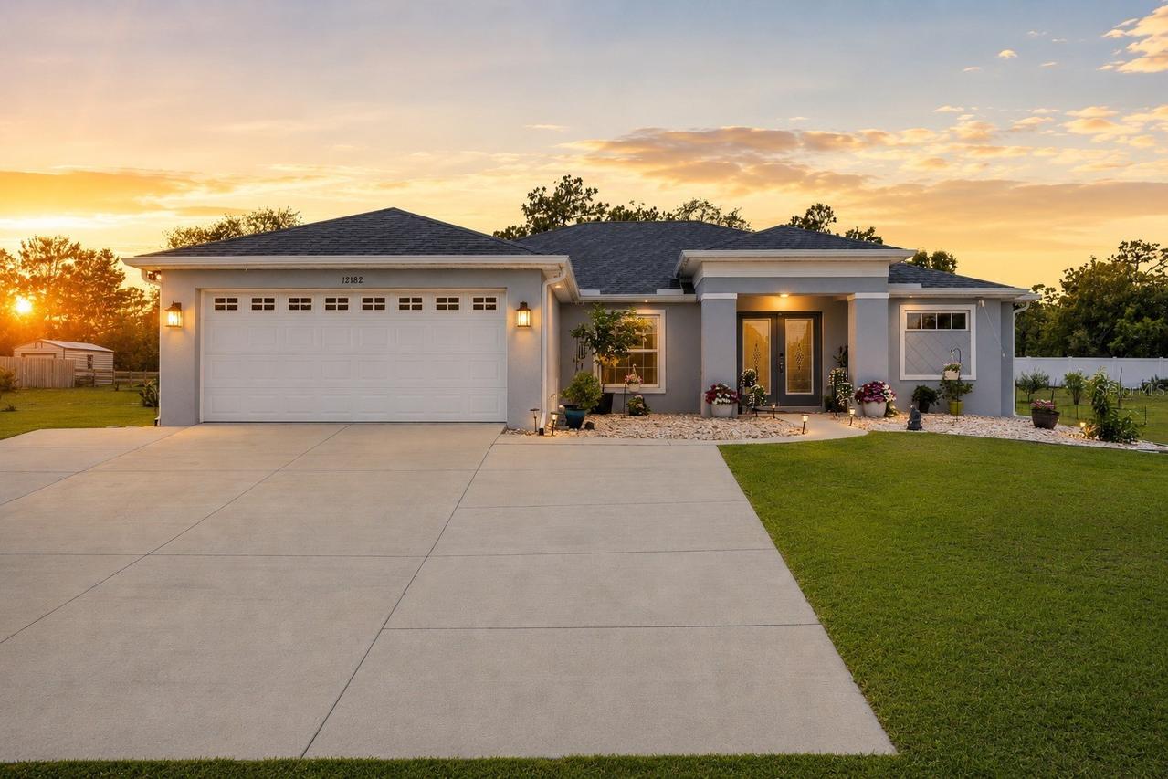 12182 Pioneer Ave., Weeki Wachee, FL 34614