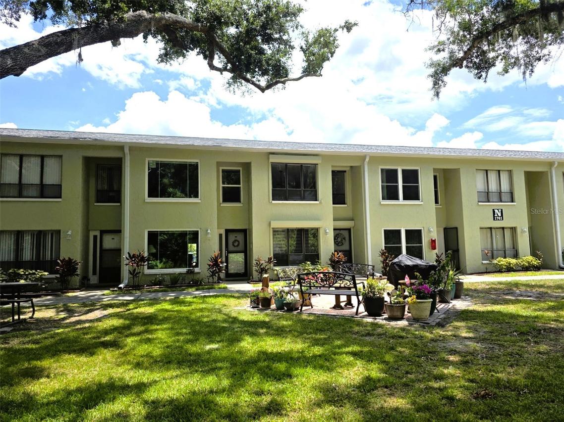 1761 Cupecoy Cir. #N4, Lutz, FL 33558