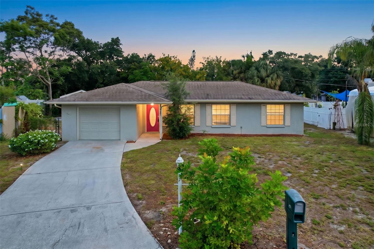 3019 40th Ave., Bradenton, FL 34205
