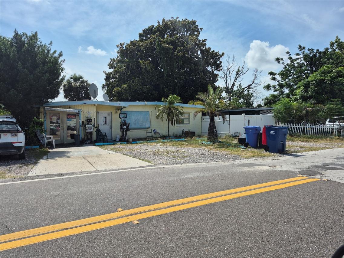 4007 Flamingo Dr., New Port Richey, FL 34652