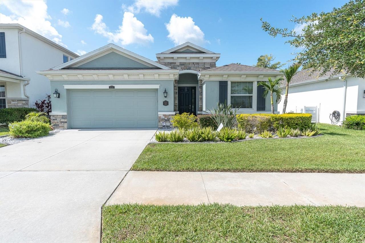 8110 Praise Dr., Tampa, FL 33625