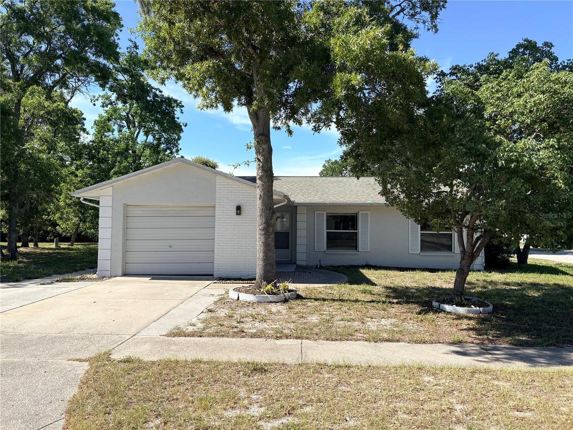 8907 Wayward Cir., Hudson, FL 34667