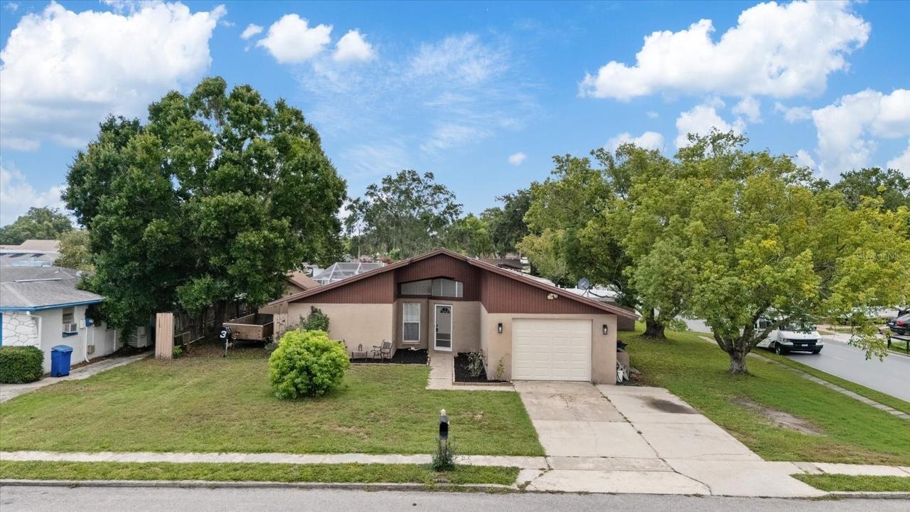 5653 Lima Dr., Holiday, FL 34690