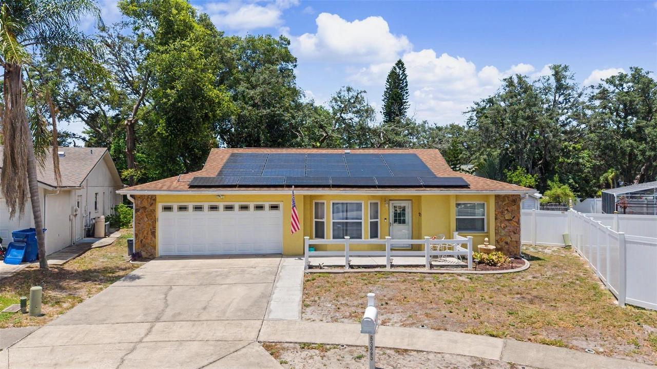 6325 SE Sarah Ln., New Port Richey, FL 34653
