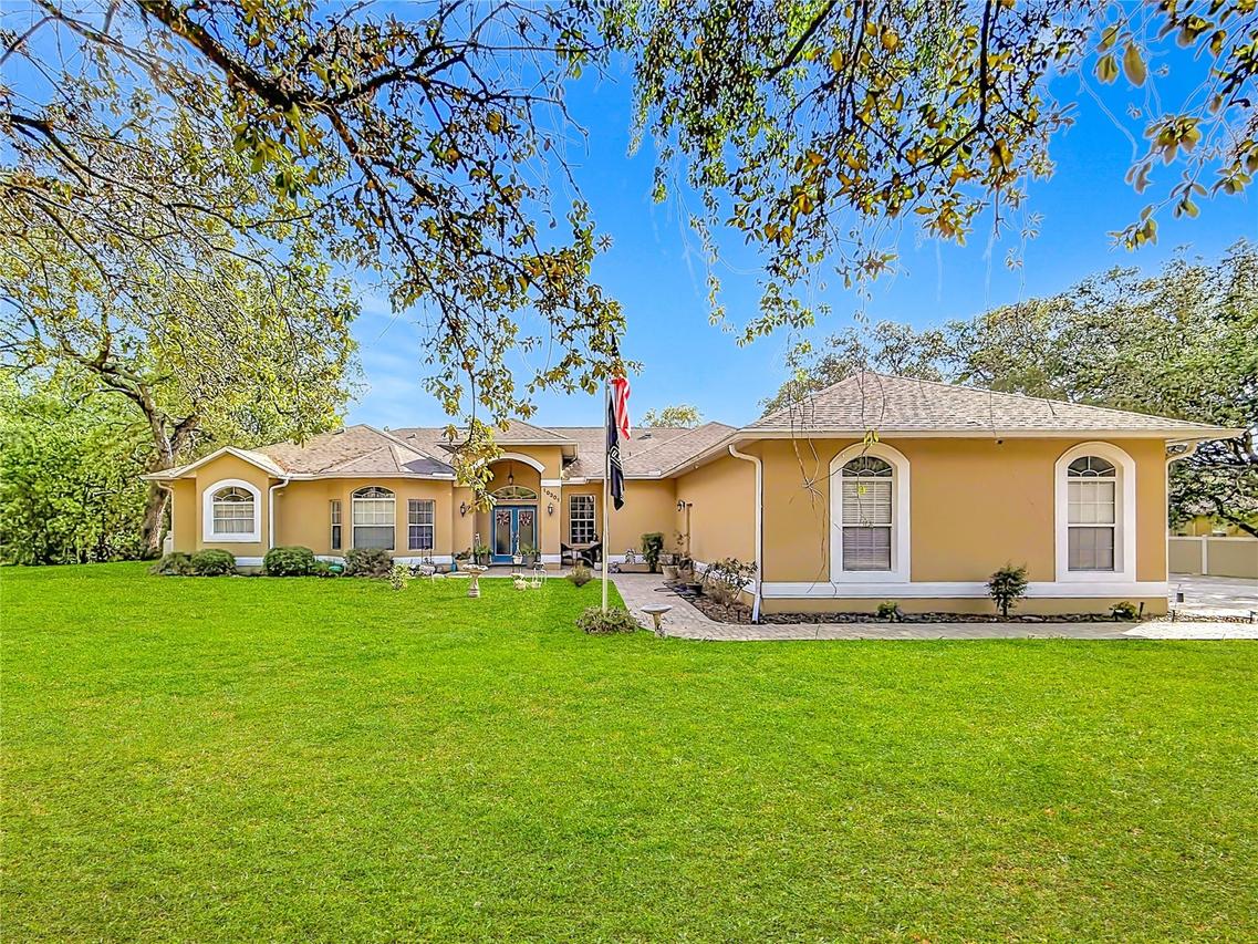 10301 Fox Sparrow Ave., Weeki Wachee, FL 34613