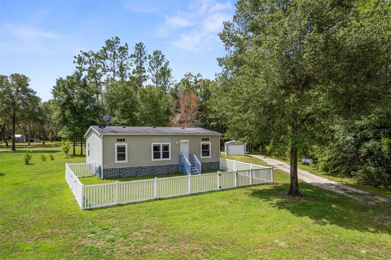 18303 SW 27th St., Dunnellon, FL 34432