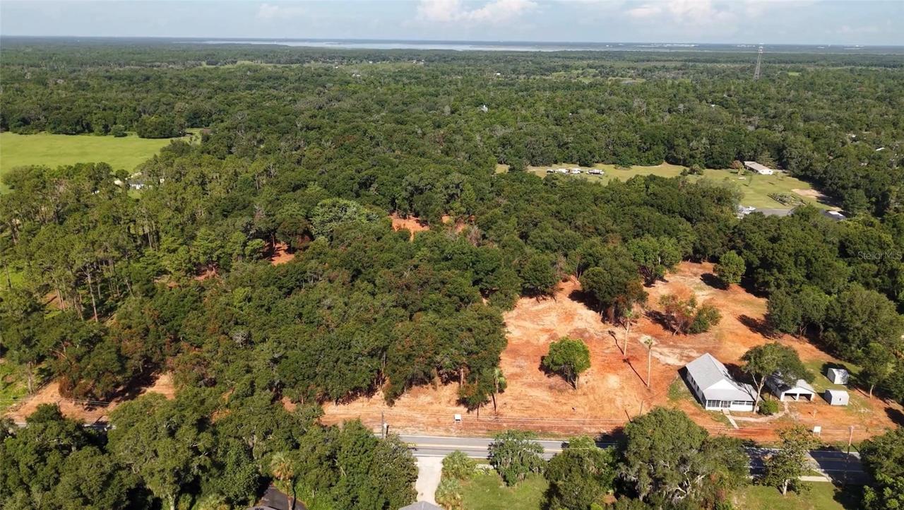 450 Old Geneva Rd., Geneva, FL 32732