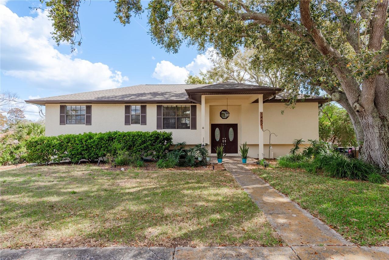 1462 Lakeview Dr., Tarpon Springs, FL 34689