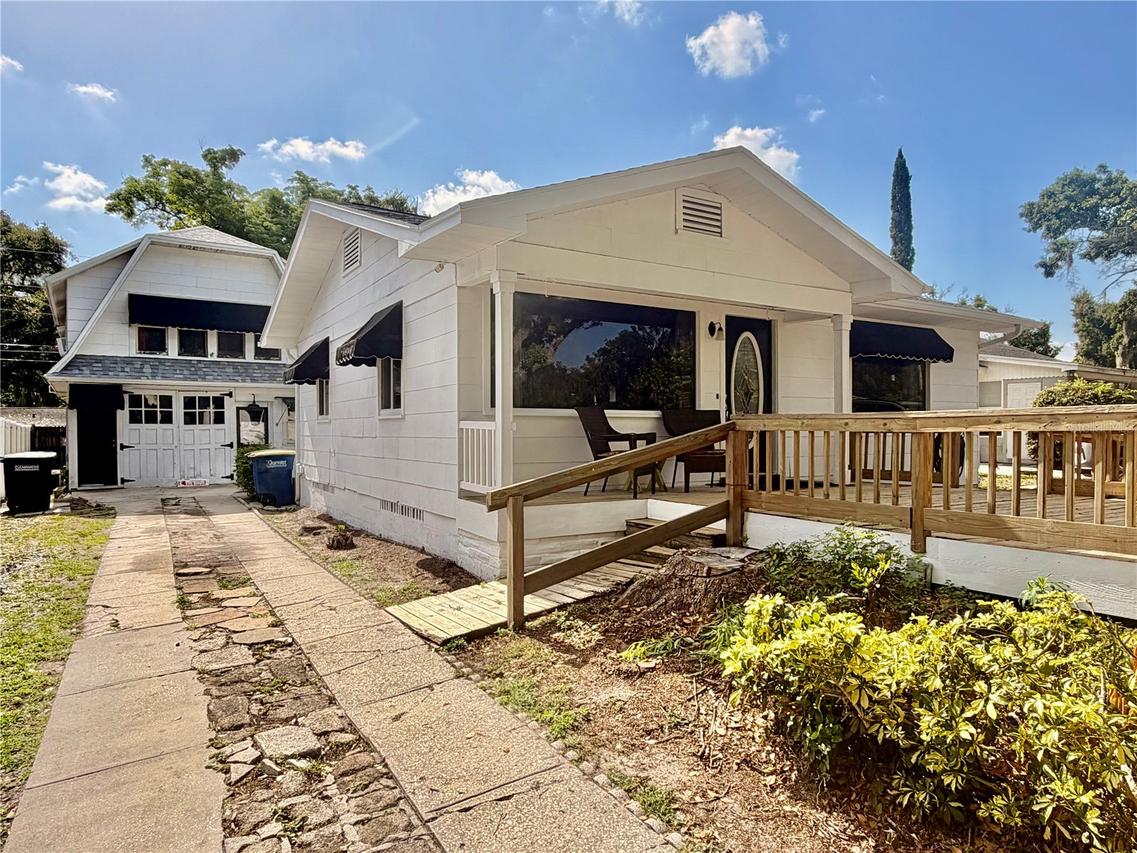1249 Sedeeva Cir., Clearwater, FL 33755