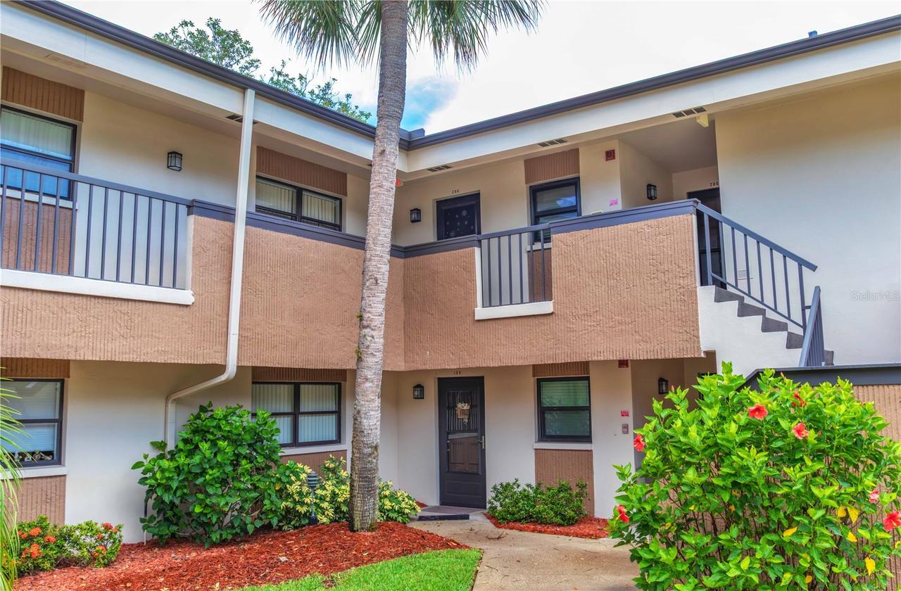 2700 Nebraska Ave. #2-205, Palm Harbor, FL 34684