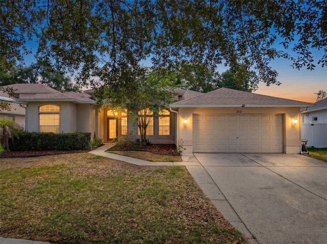 2021 Rutherford Dr., Dover, FL 33527