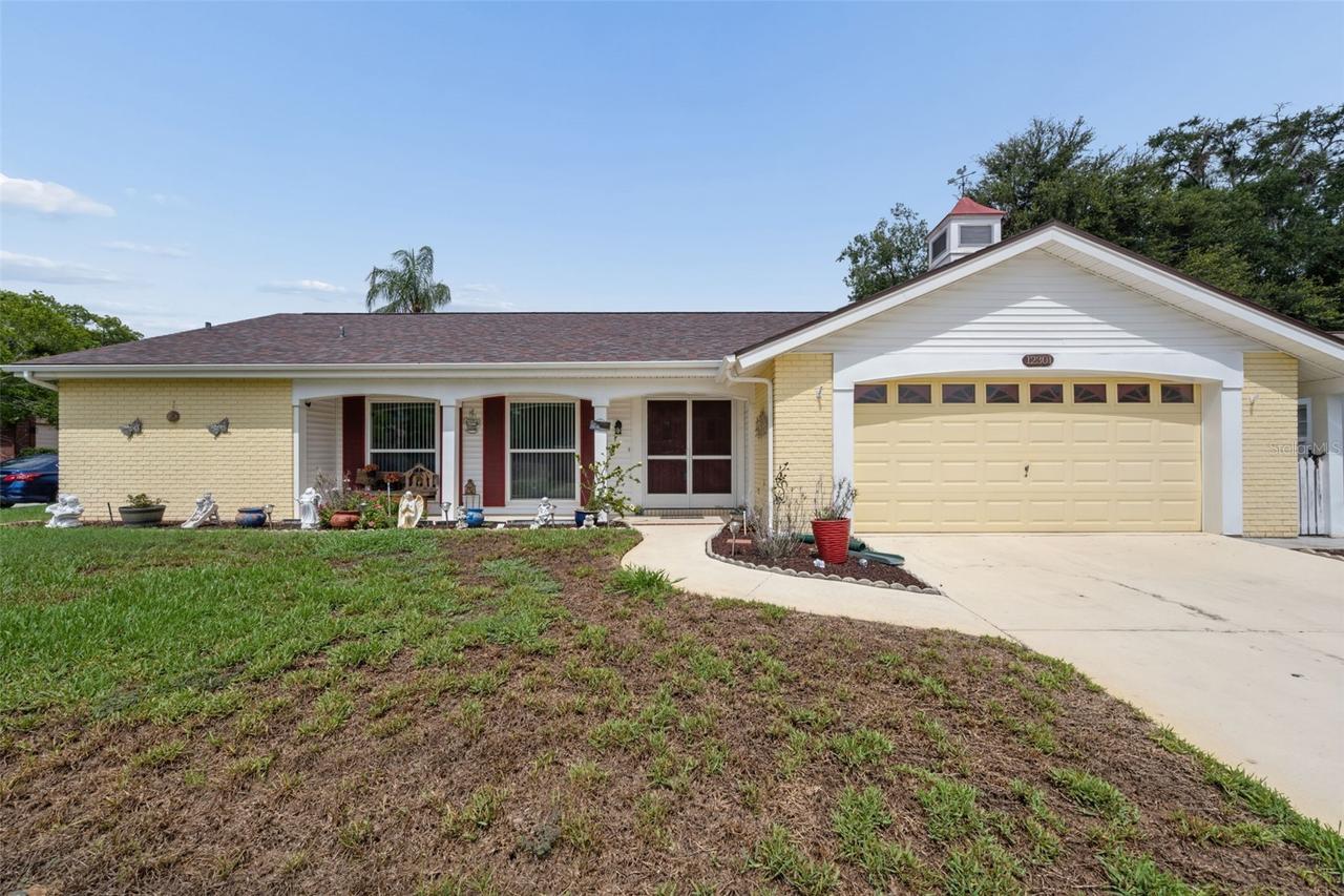 12301 Hounds Bay Row, Hudson, FL 34667