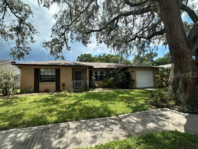 7812 Royal Hart Dr., New Port Richey, FL 34653