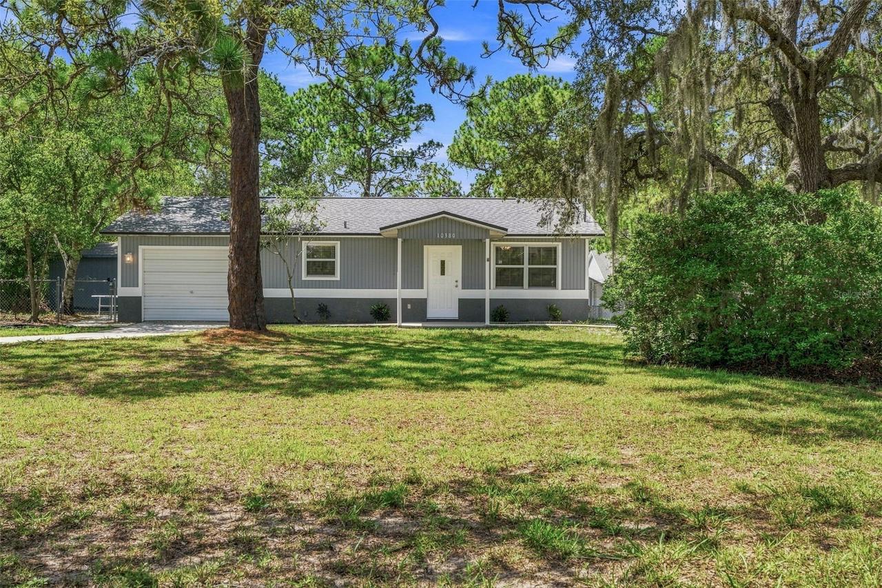 10380 Golden Ave., Weeki Wachee, FL 34613
