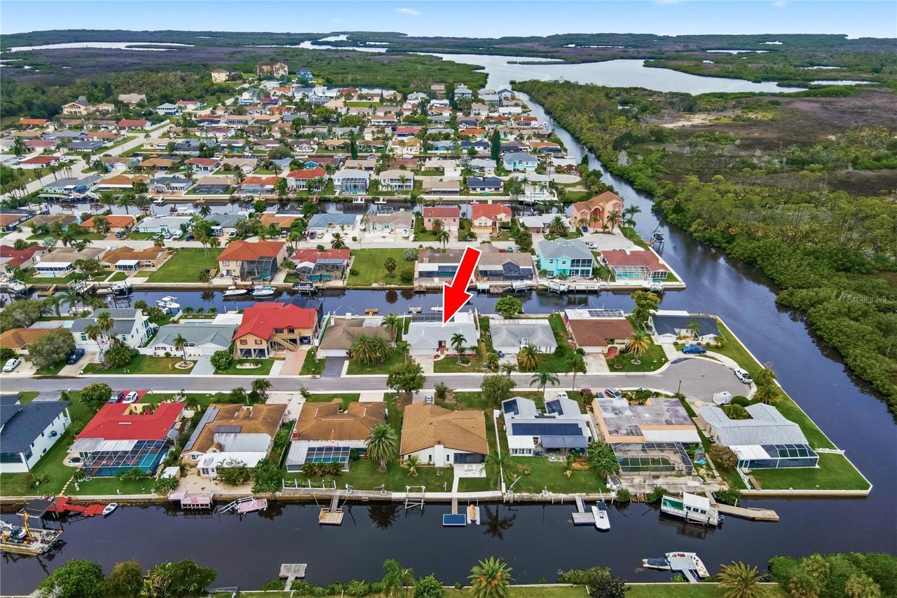9911 Island Harbor Dr., Port Richey, FL 34668