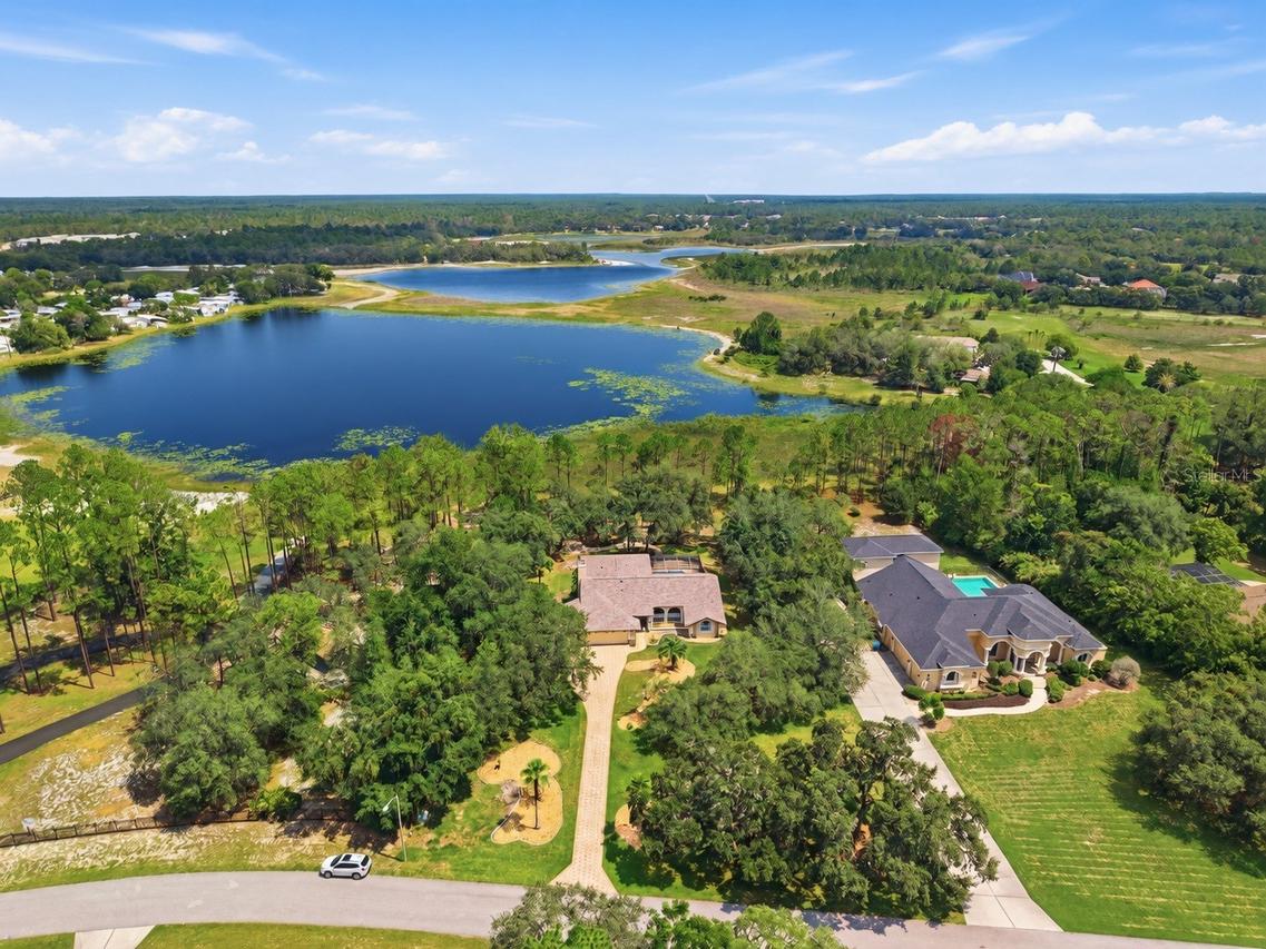 10307 Waters Edge Ct., Weeki Wachee, FL 34613