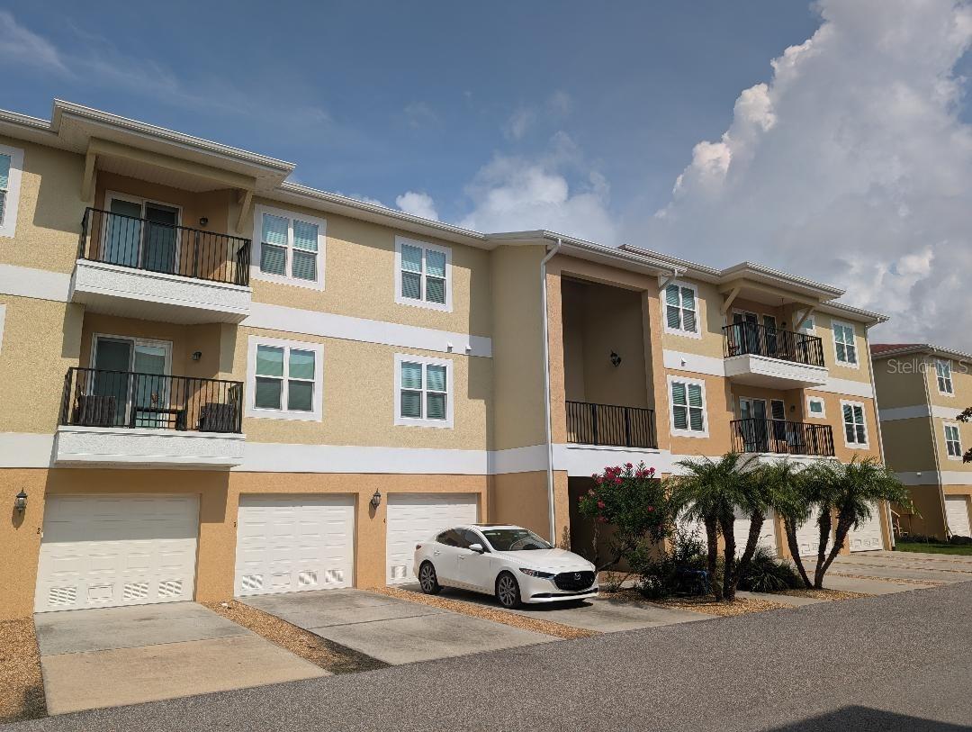 6420 Banyan Blvd. #203, New Port Richey, FL 34652