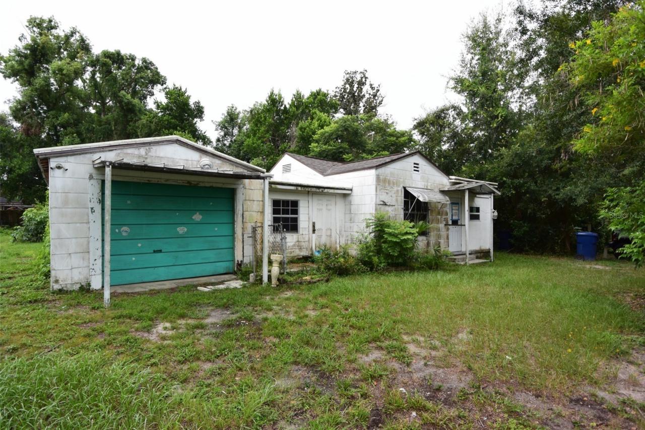 1422 W Humphrey St., Tampa, FL 33604