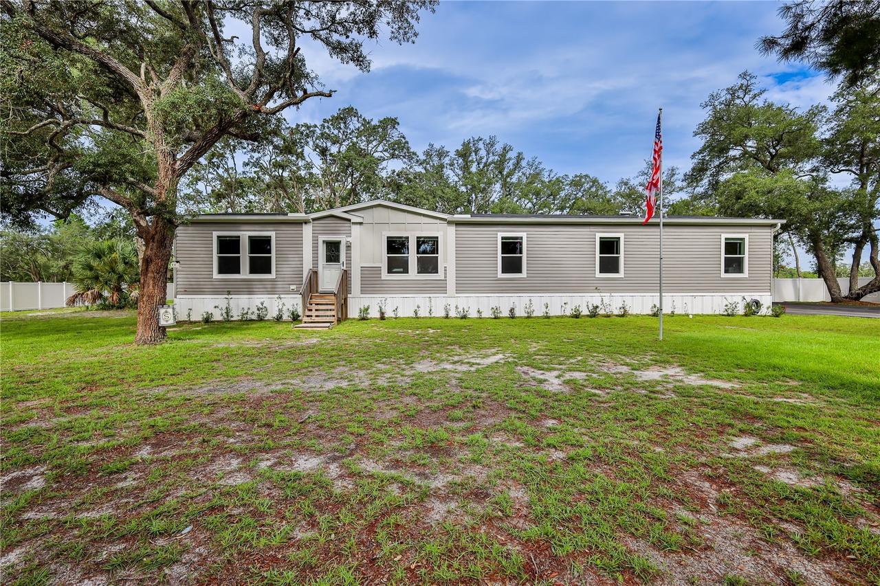 11293 Cleever St., Weeki Wachee, FL 34614