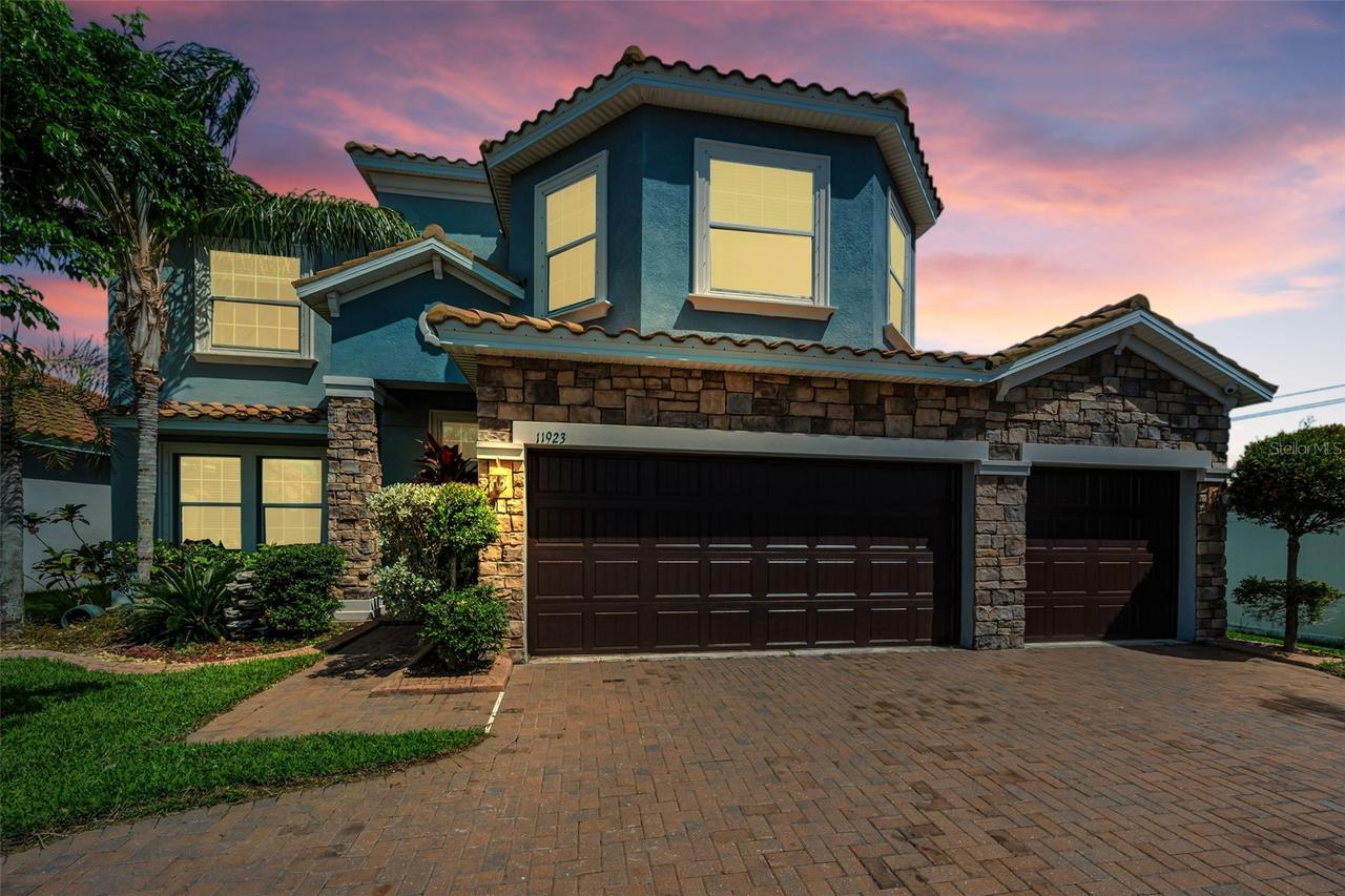 11923 Cinnamon Fern Dr., Riverview, FL 33579
