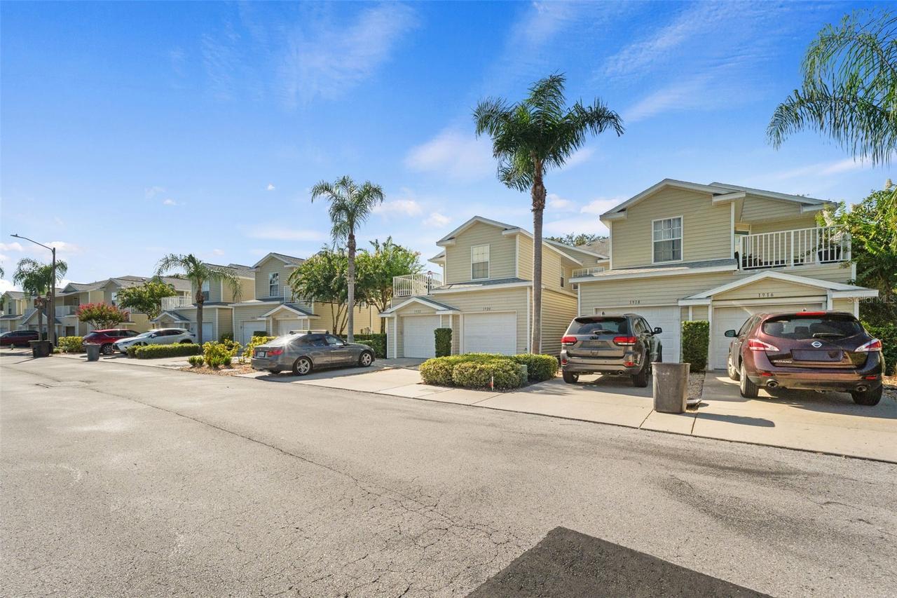 1920 Hammocks Ave. #1002, Lutz, FL 33549