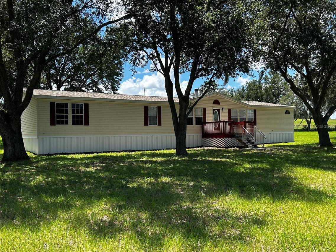 8535 23rd St., Zephyrhills, FL 33540