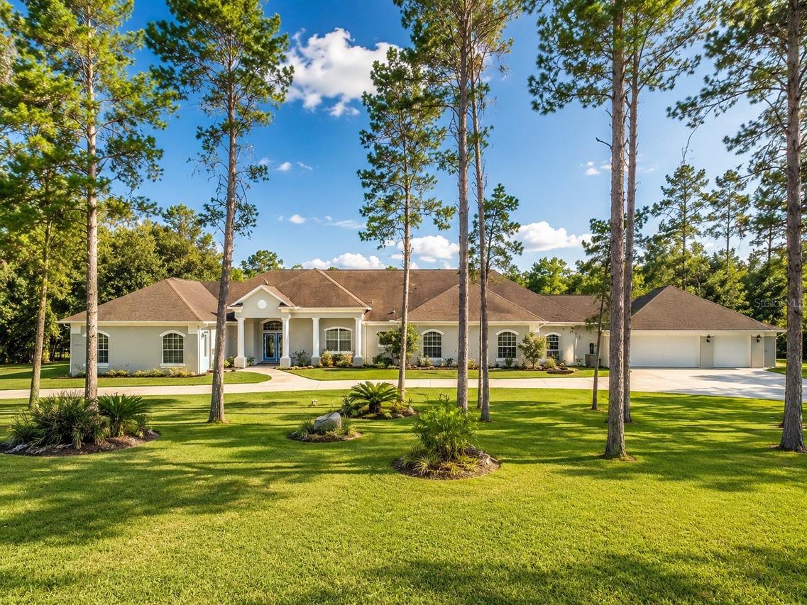 11200 Woodland Waters Blvd., Weeki Wachee, FL 34613