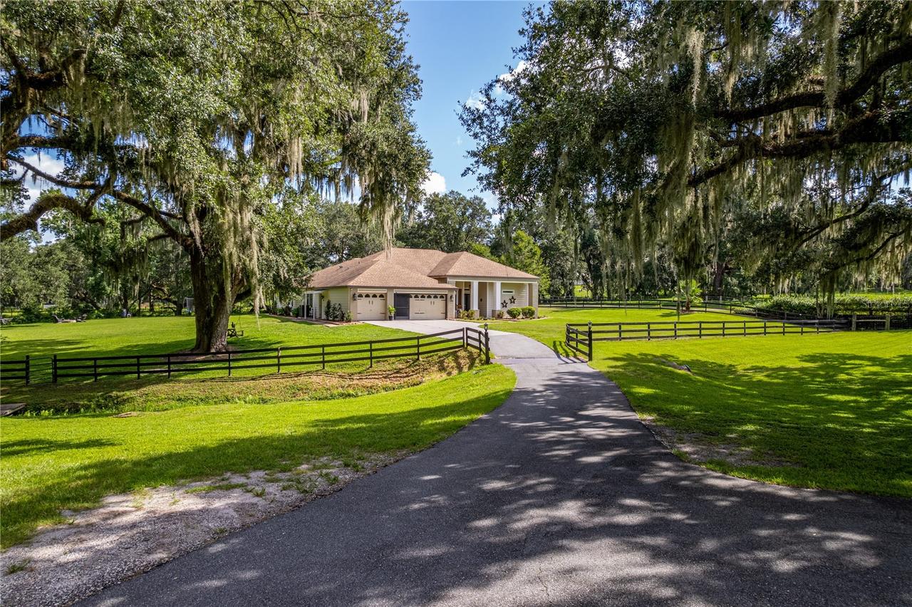 23025 Hayman Rd., Brooksville, FL 34602